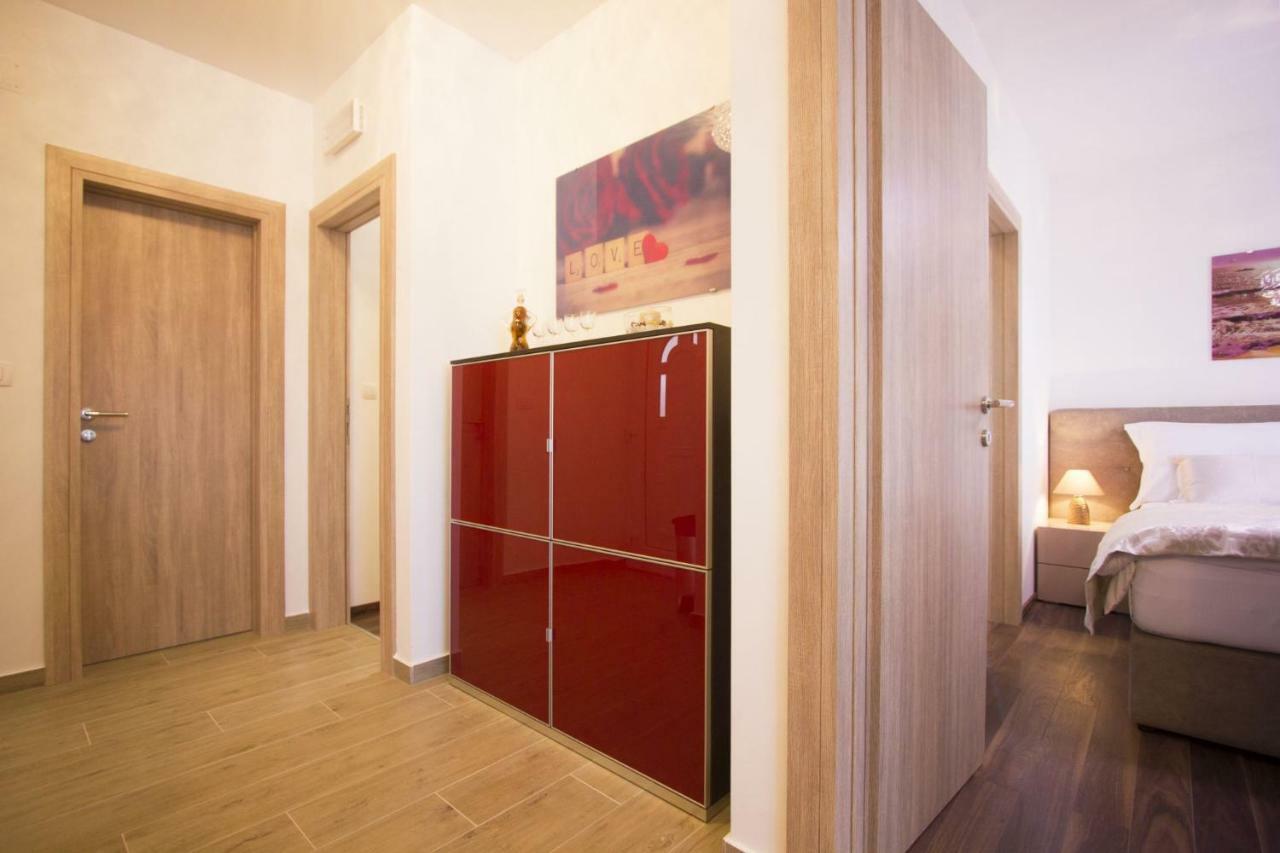 Ferienwohnung Paradise Lux Trogir Exterior foto