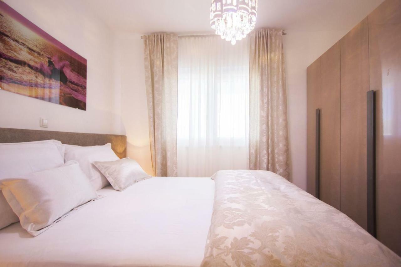 Ferienwohnung Paradise Lux Trogir Exterior foto
