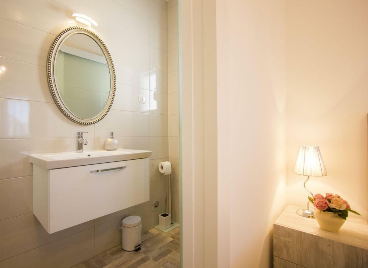 Ferienwohnung Paradise Lux Trogir Exterior foto