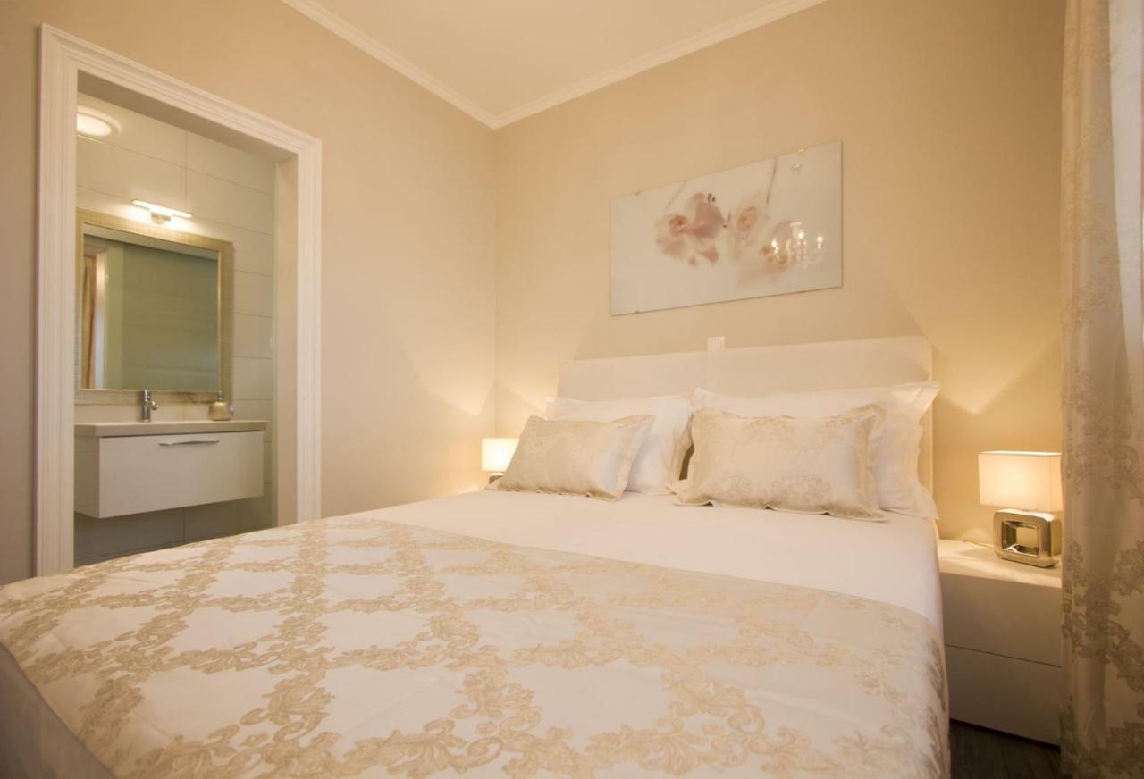Ferienwohnung Paradise Lux Trogir Exterior foto